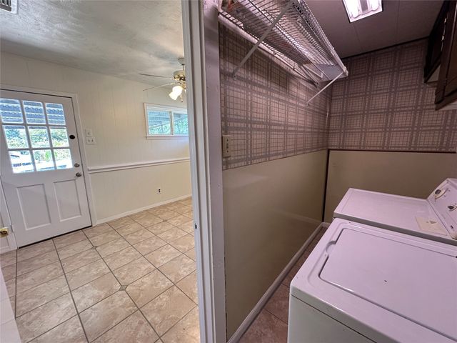 237 Arthur Drive, Hurst, TX 76053