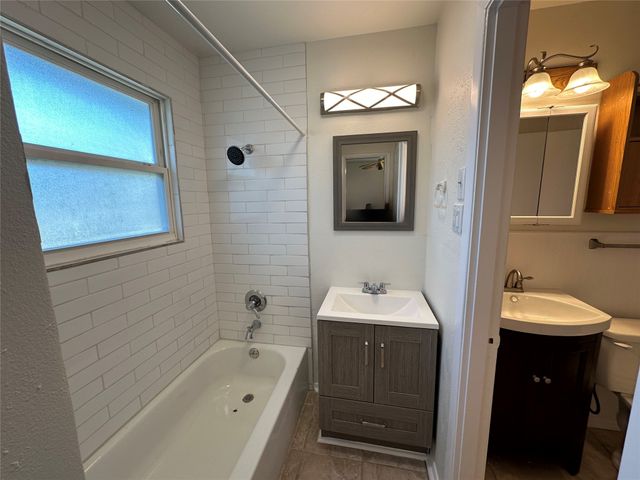 237 Arthur Drive, Hurst, TX 76053