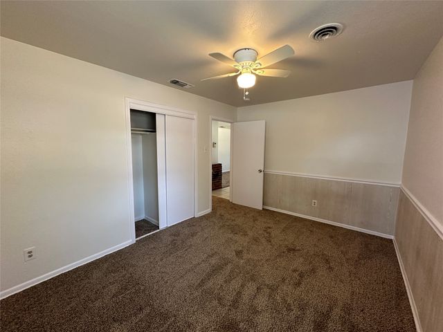 237 Arthur Drive, Hurst, TX 76053