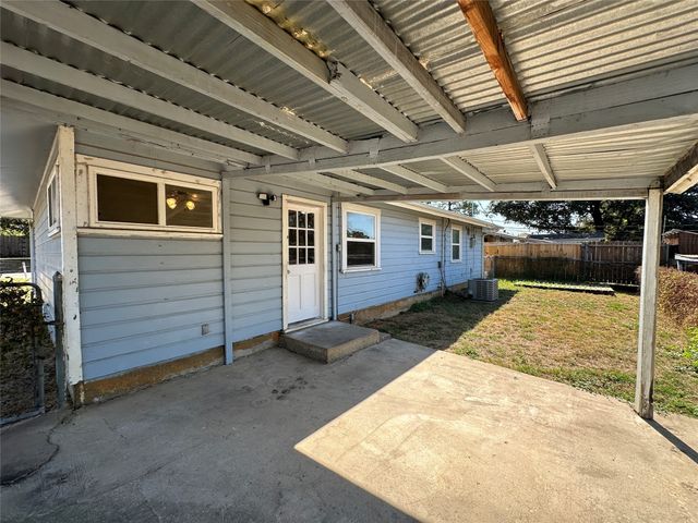 237 Arthur Drive, Hurst, TX 76053