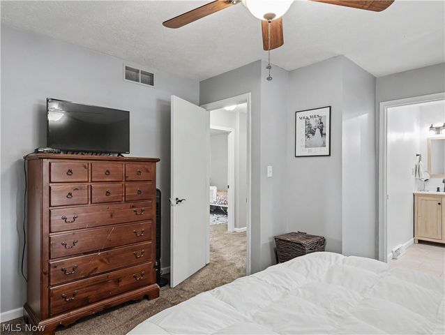 408 Abbyshire Road, Akron, OH 44319