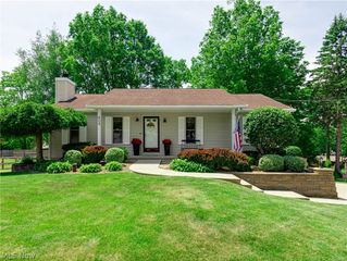 408 Abbyshire Road, Akron, OH 44319