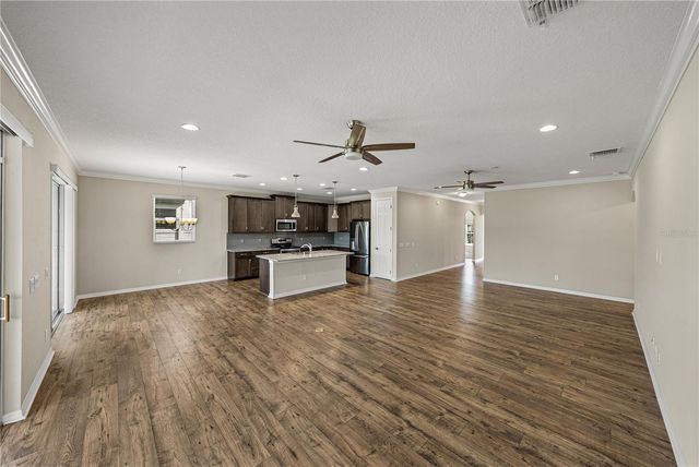 19493 LEONARD ROAD, Lutz, FL 33558