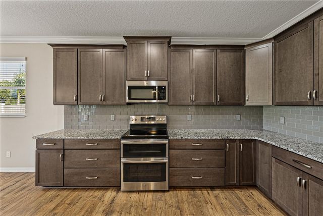 19493 LEONARD ROAD, Lutz, FL 33558