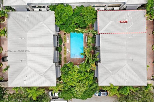 450 NE 2nd Ave 5, Fort Lauderdale, FL 33301