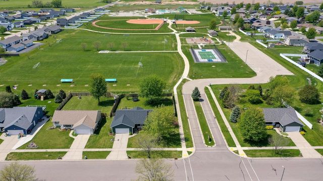 195 6th Street, Evansville, WI 53536