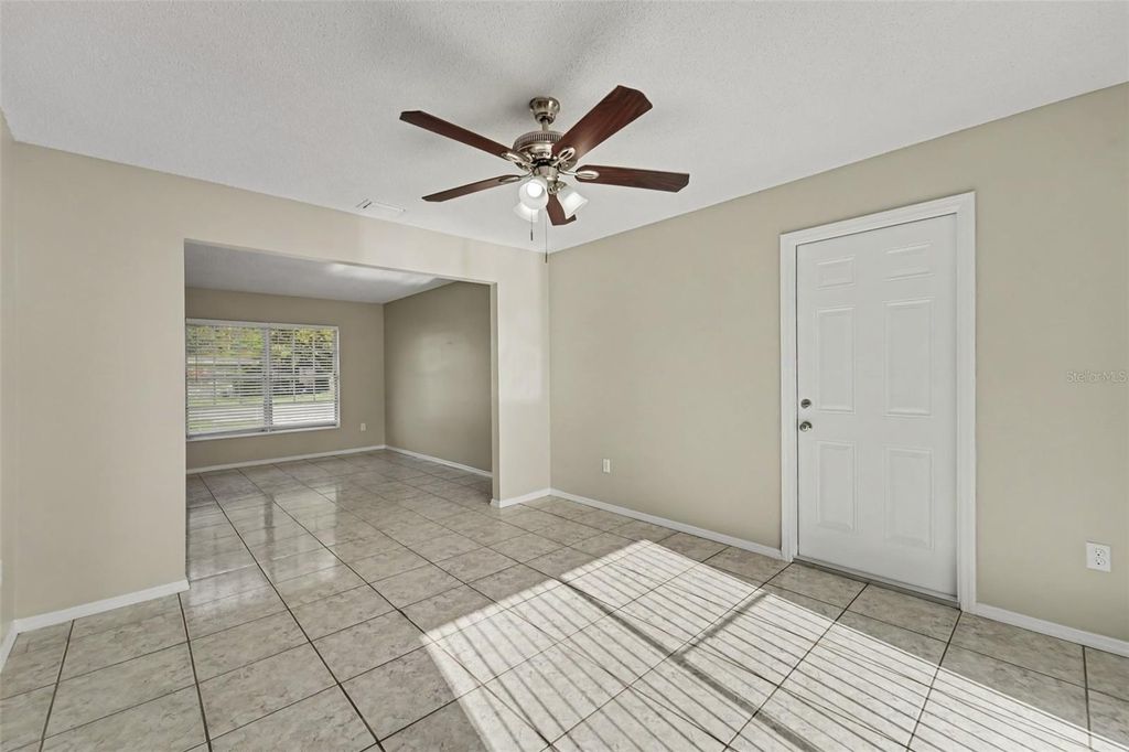 Image 2 of property listing at 1822 JASPER DRIVE, Orlando, FL 32807