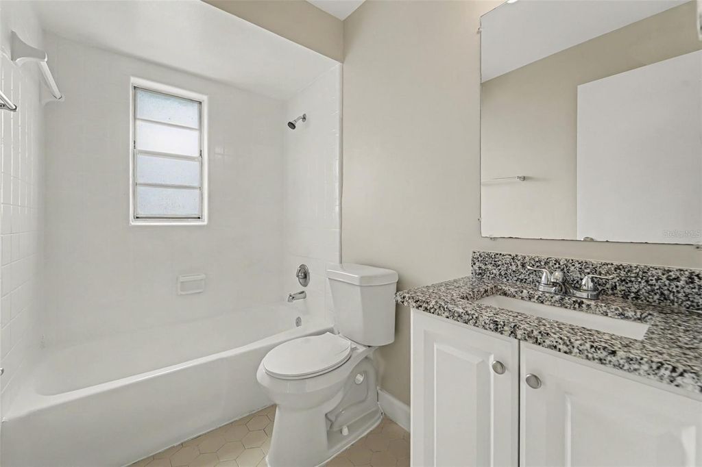 Image 14 of property listing at 1822 JASPER DRIVE, Orlando, FL 32807