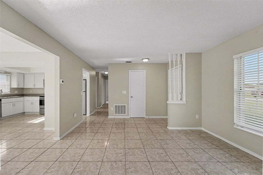 Image 4 of property listing at 1822 JASPER DRIVE, Orlando, FL 32807