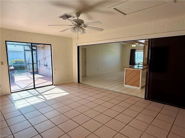 1204 SE 15th ST, Cape Coral, FL 33990