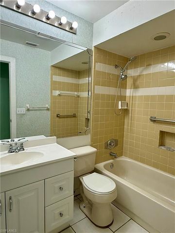1204 SE 15th ST, Cape Coral, FL 33990
