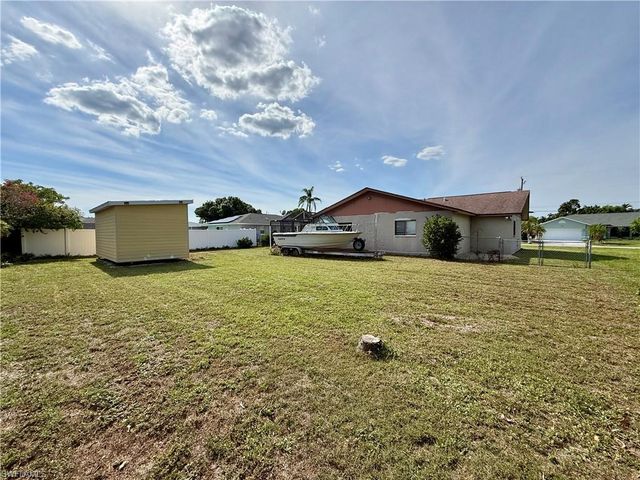 1204 SE 15th ST, Cape Coral, FL 33990