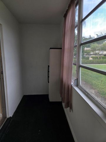 290 Chatham O, West Palm Beach, FL 33417