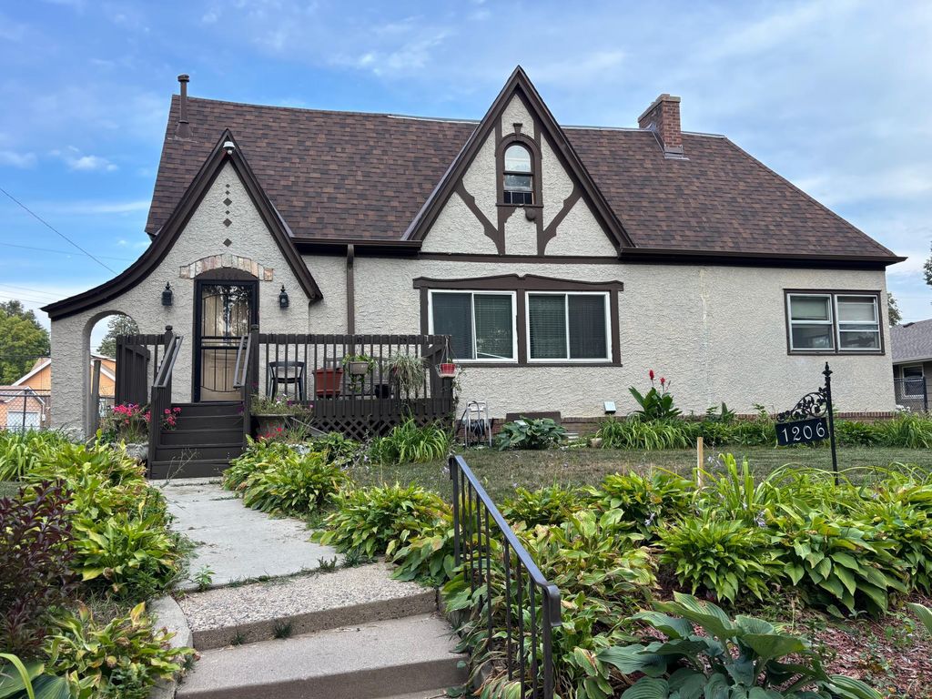 1206 Russell Avenue N, Minneapolis, MN 55411 — exterior