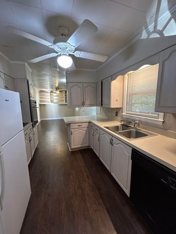 523 Colonial Drive, Sumter, SC 29150