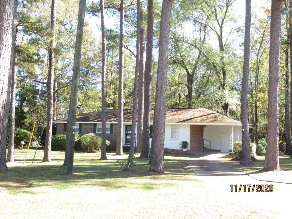 523 Colonial Drive, Sumter, SC 29150