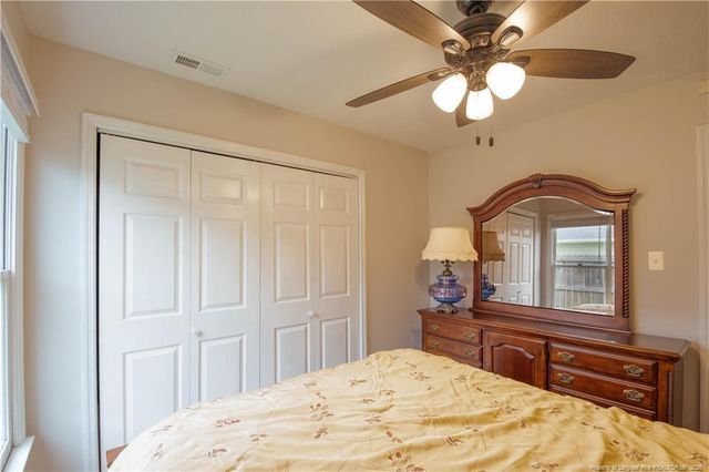 5586 Quietwood Place, Fayetteville, NC 28304