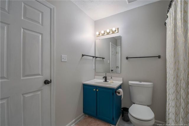 5586 Quietwood Place, Fayetteville, NC 28304