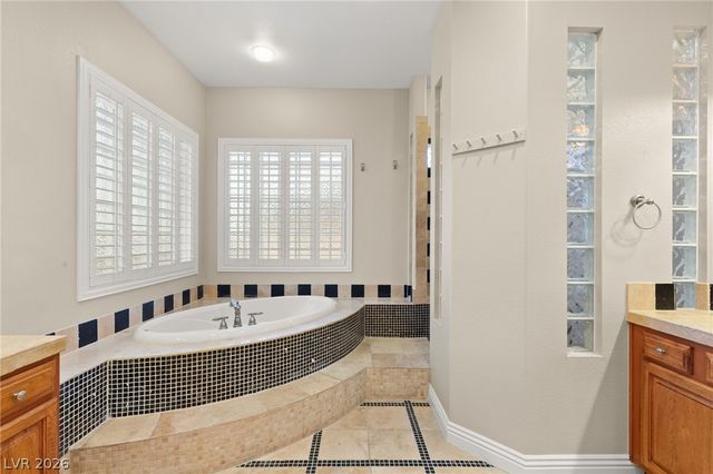 1812 Sydney Leigh Lane, Henderson, NV 89074