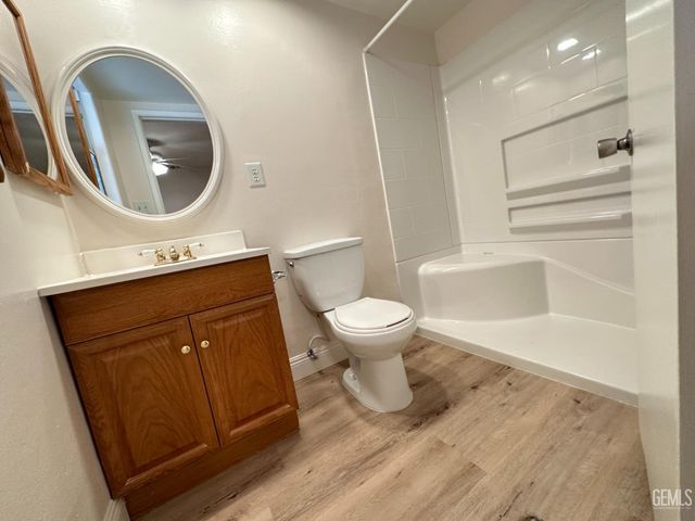 200 Western Drive, Bakersfield, CA 93309