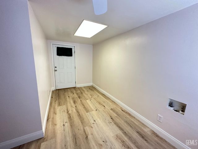 200 Western Drive, Bakersfield, CA 93309