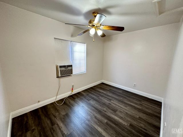200 Western Drive, Bakersfield, CA 93309
