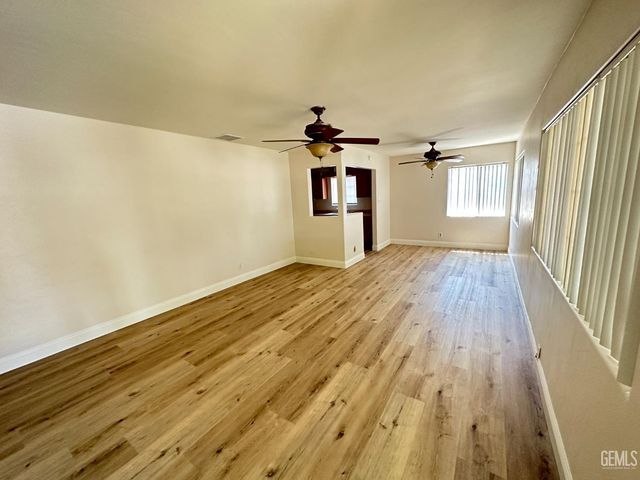 200 Western Drive, Bakersfield, CA 93309
