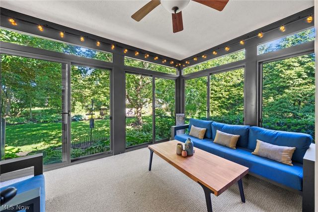 560 Marvis Drive, Bay Village, OH 44140
