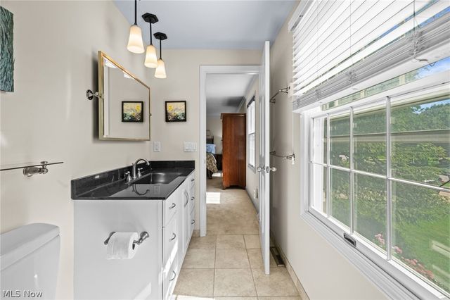 560 Marvis Drive, Bay Village, OH 44140