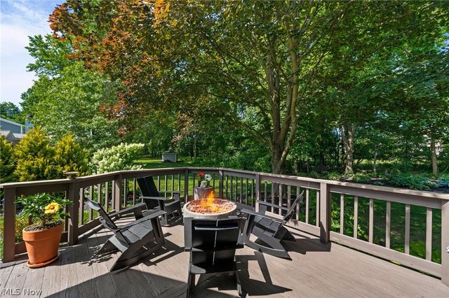560 Marvis Drive, Bay Village, OH 44140