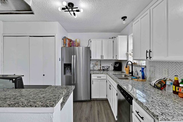 4904 Rollingwood Court, Garland, TX 75043