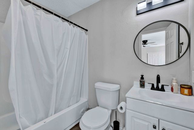 4904 Rollingwood Court, Garland, TX 75043