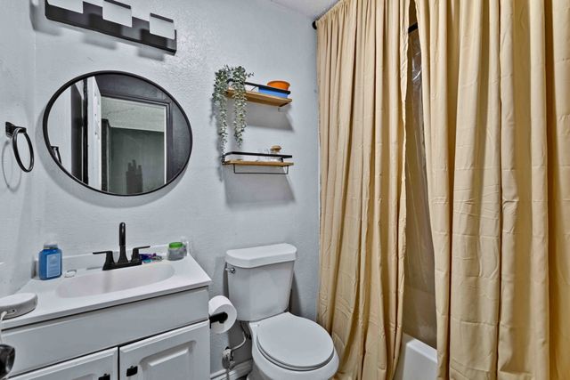 4904 Rollingwood Court, Garland, TX 75043