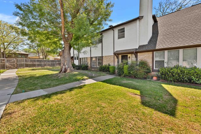 4904 Rollingwood Court, Garland, TX 75043