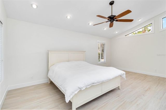 5107 SAINT ALBANS AVENUE, Sarasota, FL 34242