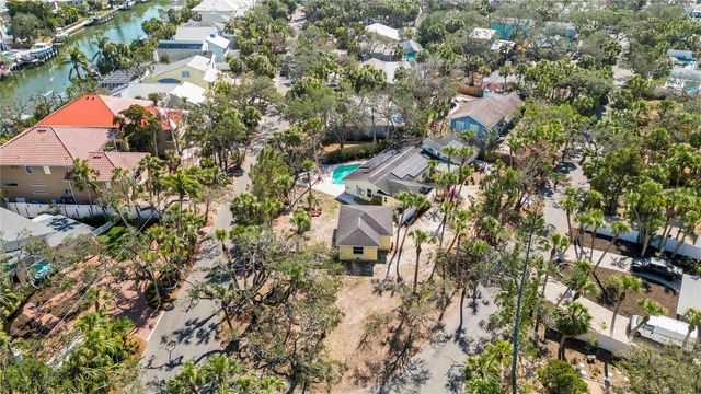 5107 SAINT ALBANS AVENUE, Sarasota, FL 34242