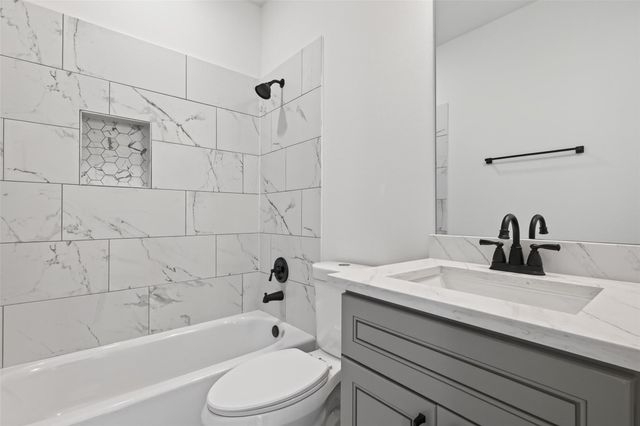 4333 Avron Drive, Stafford, TX 77477