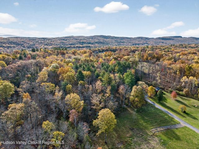 59 Aqueduct Way, High Falls, NY 12440