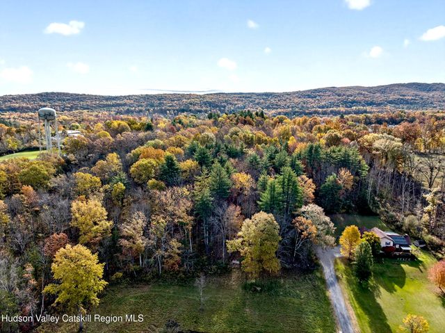 59 Aqueduct Way, High Falls, NY 12440