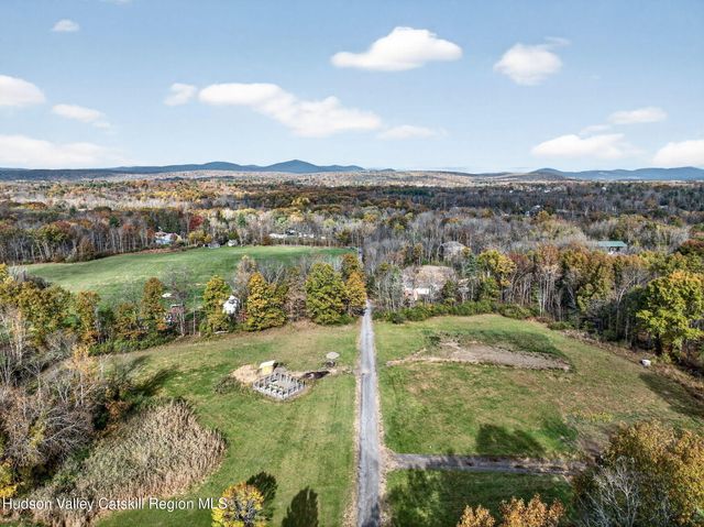 59 Aqueduct Way, High Falls, NY 12440