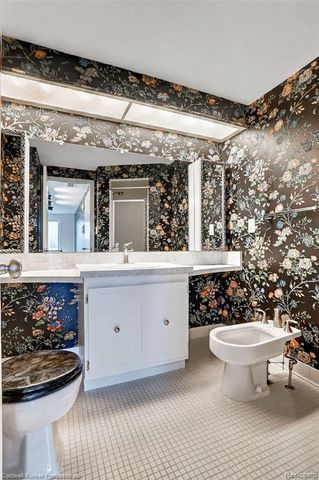 32754 Barclay Square 20, Warren, MI 48093