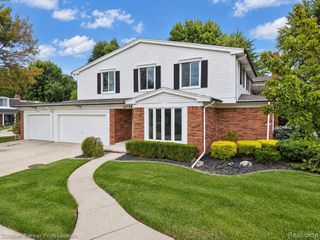 32754 Barclay Square 20, Warren, MI 48093