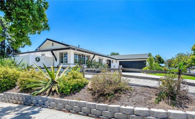 52 Sandra Court, Newbury Park, CA 91320