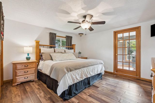 1022 Hilltop Road, Waterloo, IA 50701