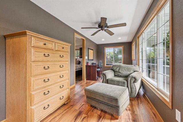 1022 Hilltop Road, Waterloo, IA 50701