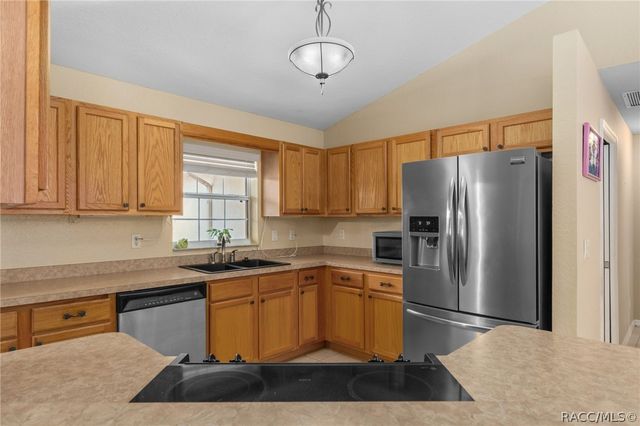 1380 E Silver Thorn Loop, Hernando, FL 34442