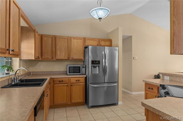 1380 E Silver Thorn Loop, Hernando, FL 34442