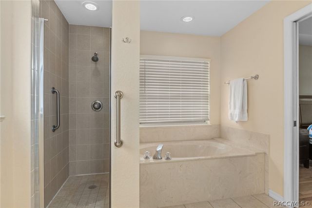 1380 E Silver Thorn Loop, Hernando, FL 34442