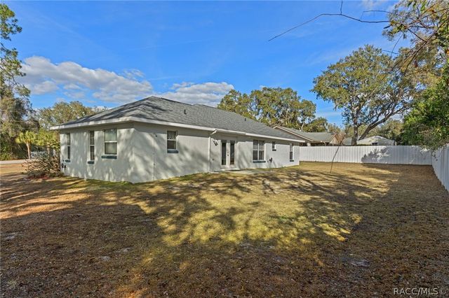 1380 E Silver Thorn Loop, Hernando, FL 34442