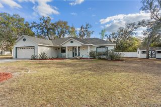 1380 E Silver Thorn Loop, Hernando, FL 34442